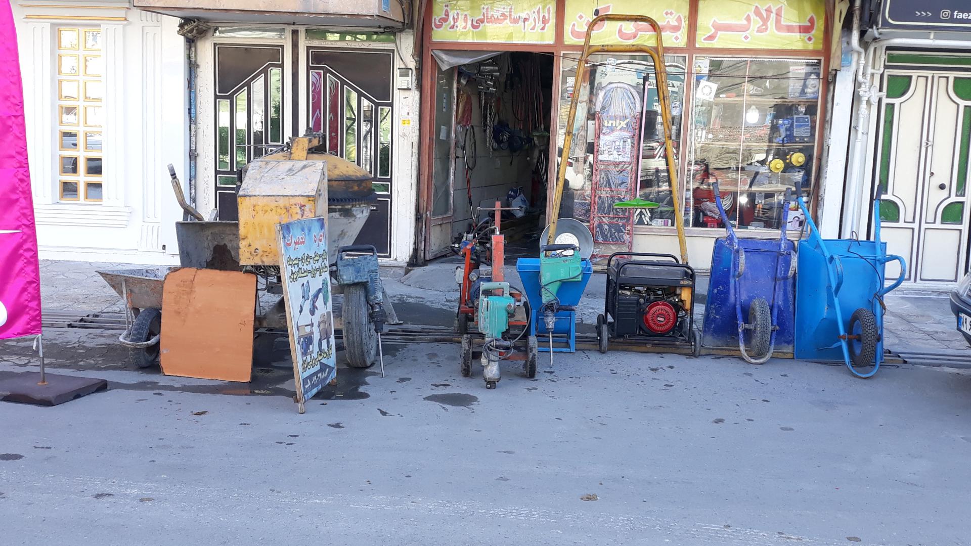 عکس اجاره بالابر هیلتی پالیز