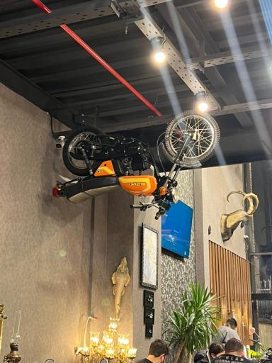 عکس کافه کباب موتور 1000