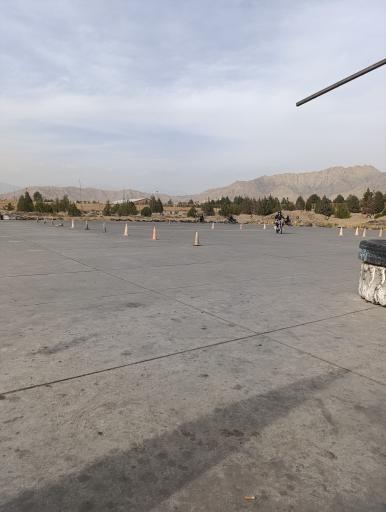 عکس آموزشگاه موتور سواری موتور اکس