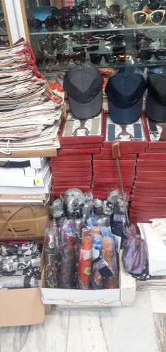 عکس گالری چتر و عینک شایان