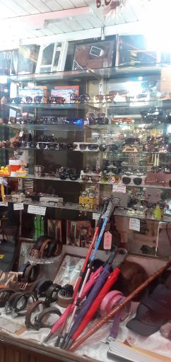 عکس گالری چتر و عینک شایان