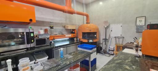 عکس کافه پیتزریا فیاما