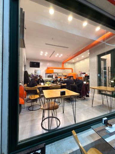 عکس کافه پیتزریا فیاما