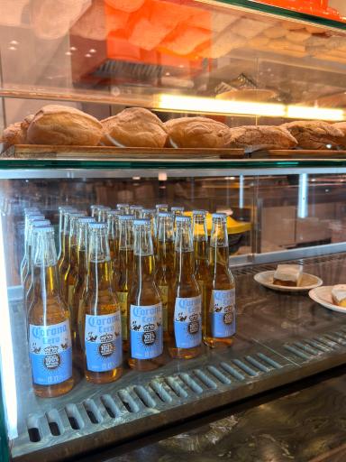 عکس کافه پیتزریا فیاما