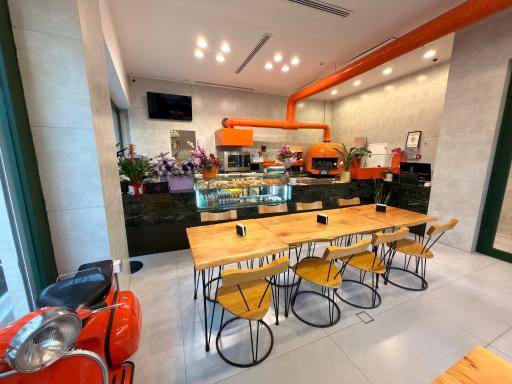 عکس کافه پیتزریا فیاما