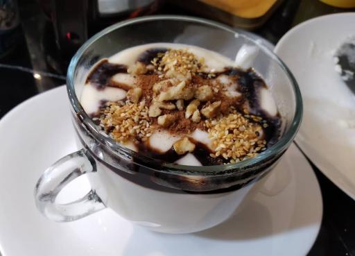 عکس کافه قنادی شیرین توس 