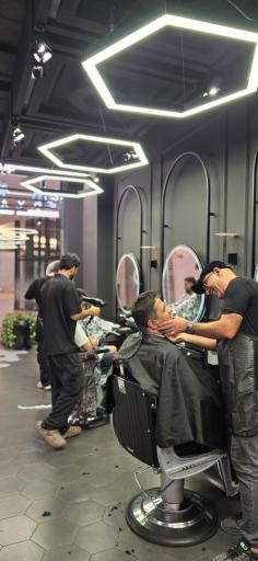 عکس آرایشگاه رویال