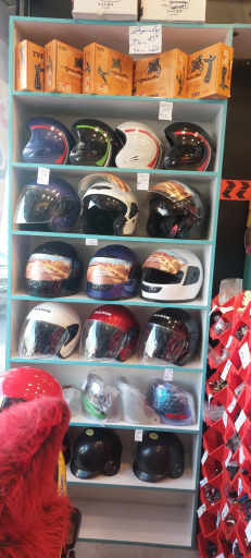 عکس لوازم یدکی و تعمیرات انواع موتورسیکلت ایمان موتورز