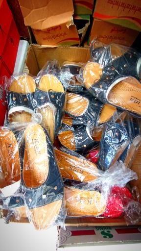 عکس تولیدی کفش فروشی حسین امینی