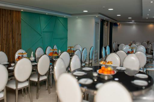 عکس سالن مراسمات رز سفید