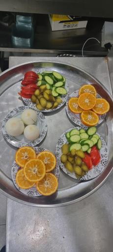عکس صبحانه سرای عمو صفر