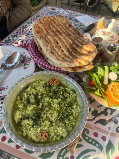 عکس عمارت همدانی 