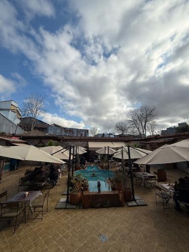 عکس عمارت همدانی 