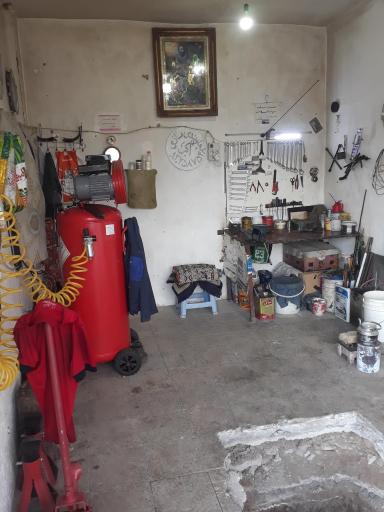 عکس جلوبندی و کمک فنر سازی اکبر (کرج اوشاخلاری)