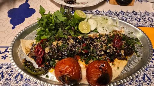 عکس رستوران عمارت همدانی