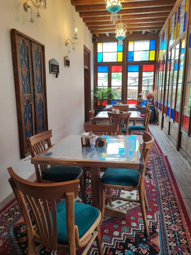 عکس رستوران عمارت همدانی