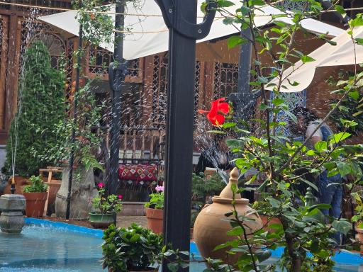 عکس رستوران عمارت همدانی