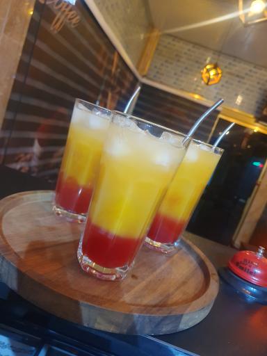 عکس کافه ماوی