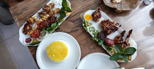 عکس رستوران جنگل شیشه ای