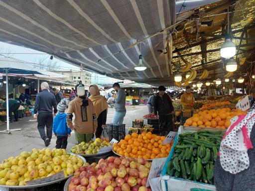 عکس بازارچه میوه و تره بار چمران
