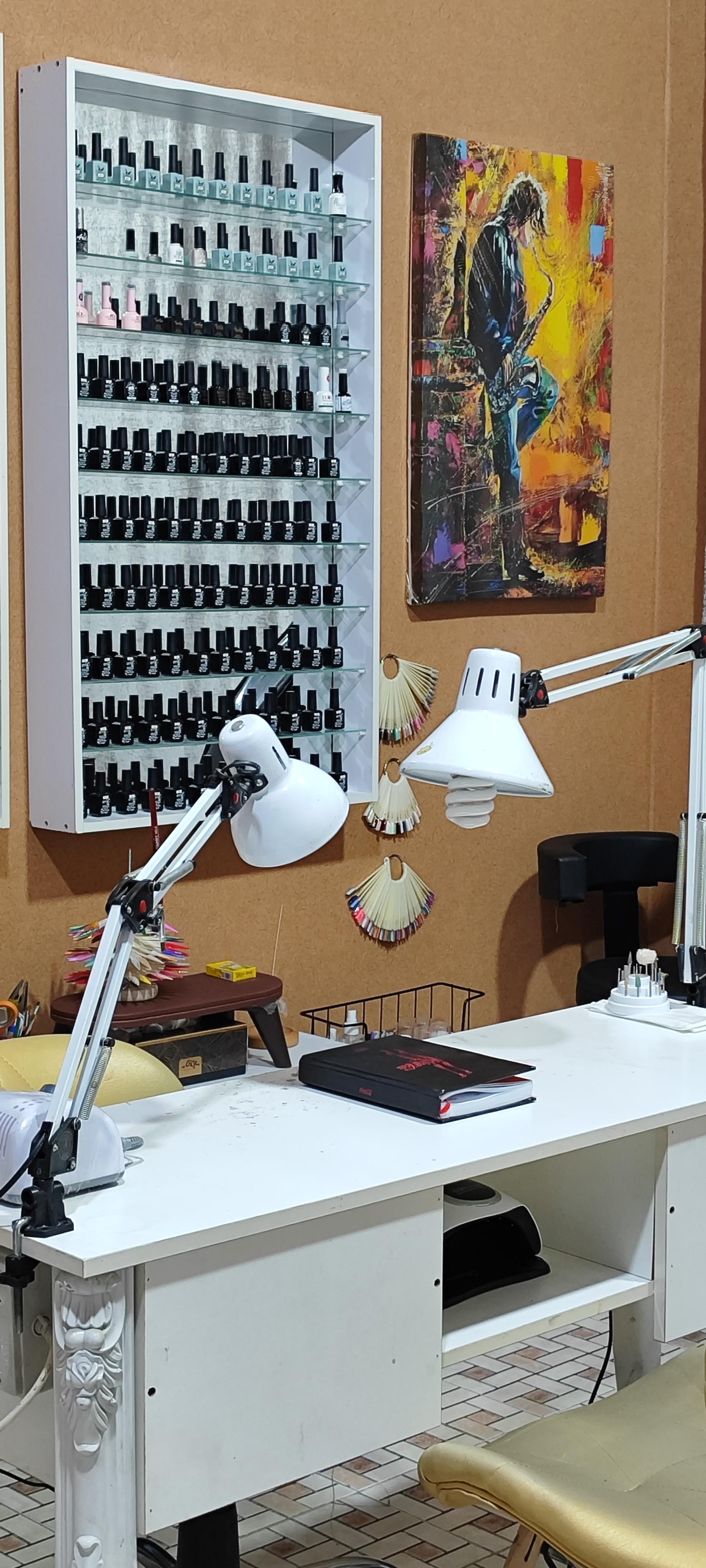 عکس سالن ناخن پریسا مقدم