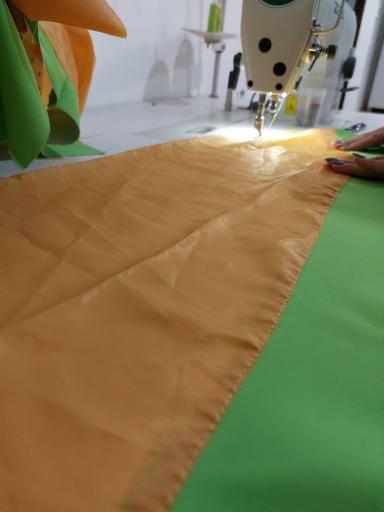 عکس آموزشگاه خیاطی آندوخت