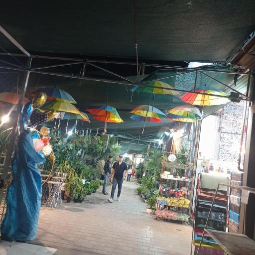 عکس بازار گل خیام مشهد