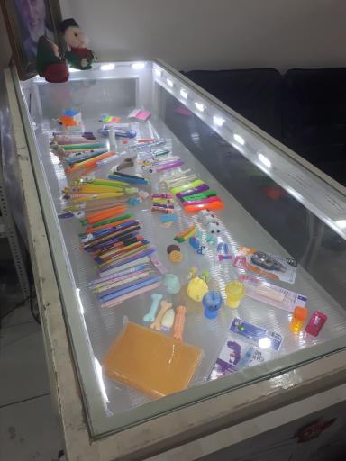 عکس کتابفروشی ملک