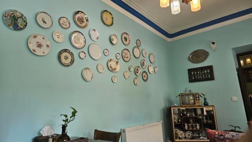 عکس اقامتگاه و کافه رستوران سلطنت بانو