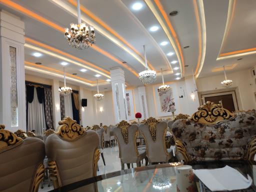 عکس تالار پذیرایی لاله