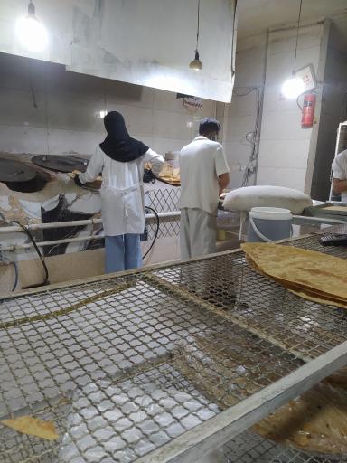 عکس نانوایی مشهدی