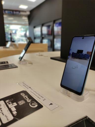 عکس فروشگاه مرکزی مادیران