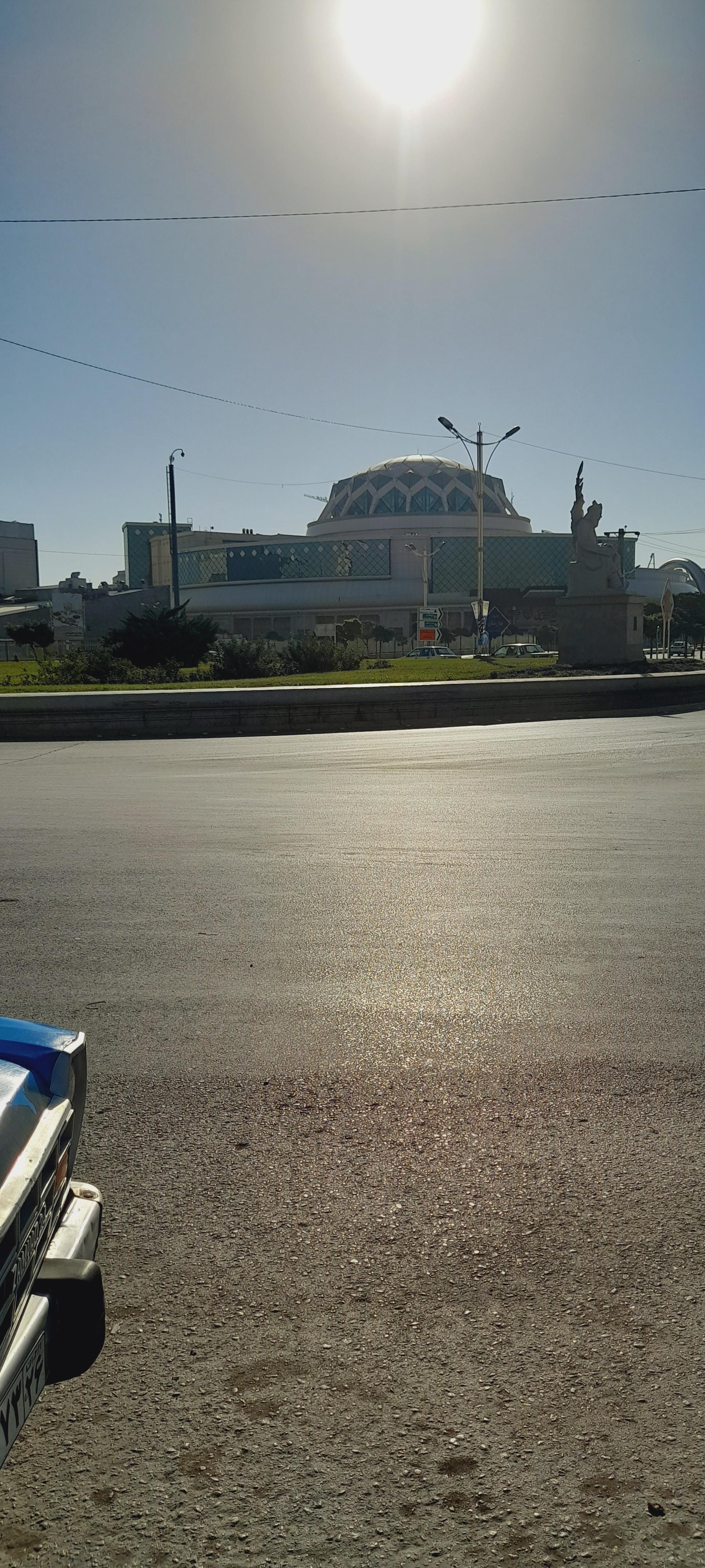 عکس میدان عطار نیشابوری 