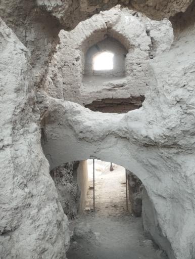 عکس قلعه بمپور