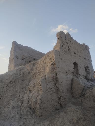 عکس قلعه بمپور