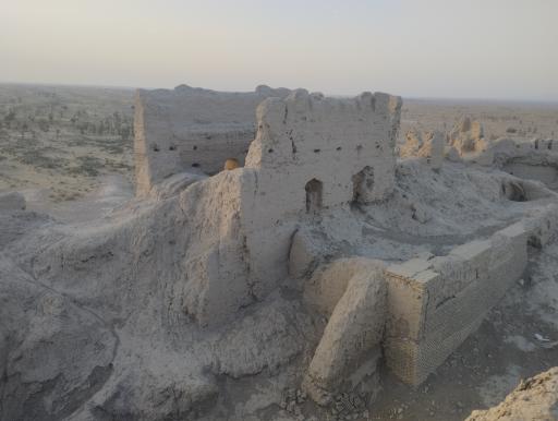 عکس قلعه بمپور