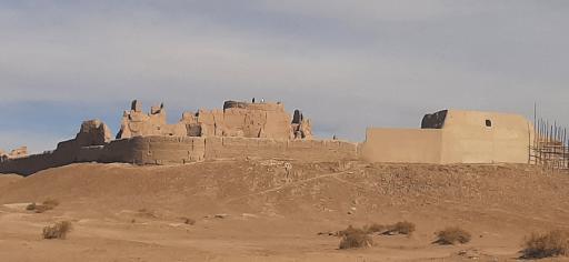 عکس قلعه بمپور