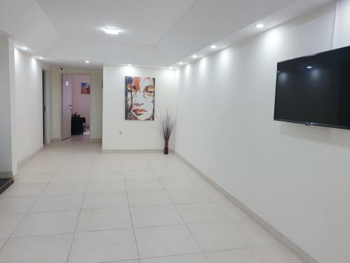 عکس شنوایی سنجی و تجویز سمعک آسمان اهواز