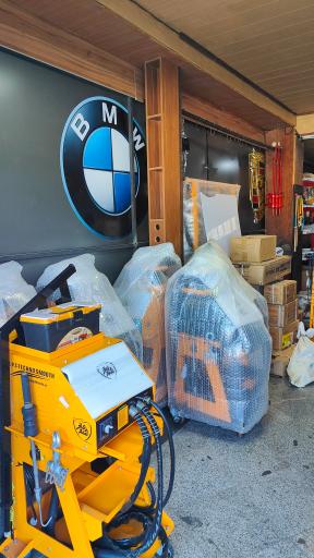 عکس فروشگاه ابزار تاج