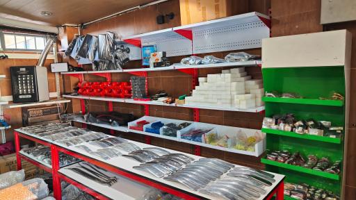 عکس فروشگاه ابزار تاج