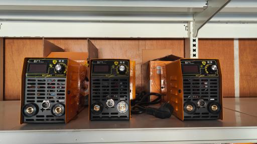 عکس فروشگاه ابزار تاج