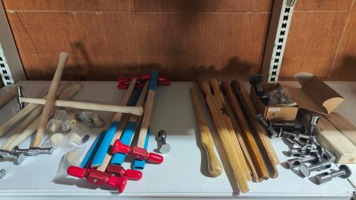 عکس فروشگاه ابزار تاج