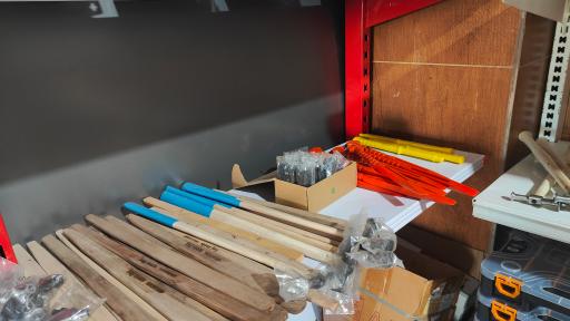 عکس فروشگاه ابزار تاج