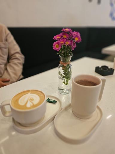 عکس کافه عالیجناب 