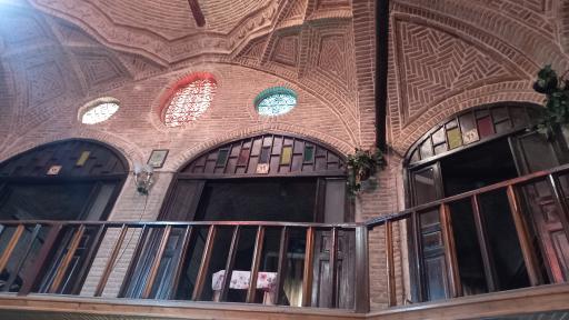 عکس سفره خانه سنتی عودلاجان و تیمچه اکبریان