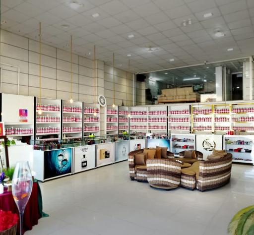 عکس عطر شاهین شعبه مرکزی