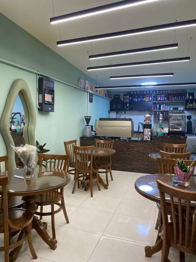 عکس کافه چیترا 