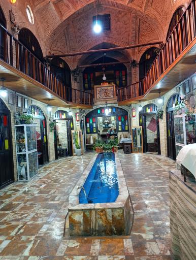 عکس سفره خانه سنتی عودلاجان و تیمچه اکبریان