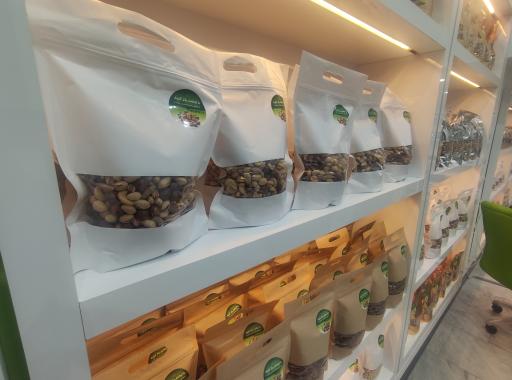 عکس عرضه مستقیم پسته و آجیل رفسنجان