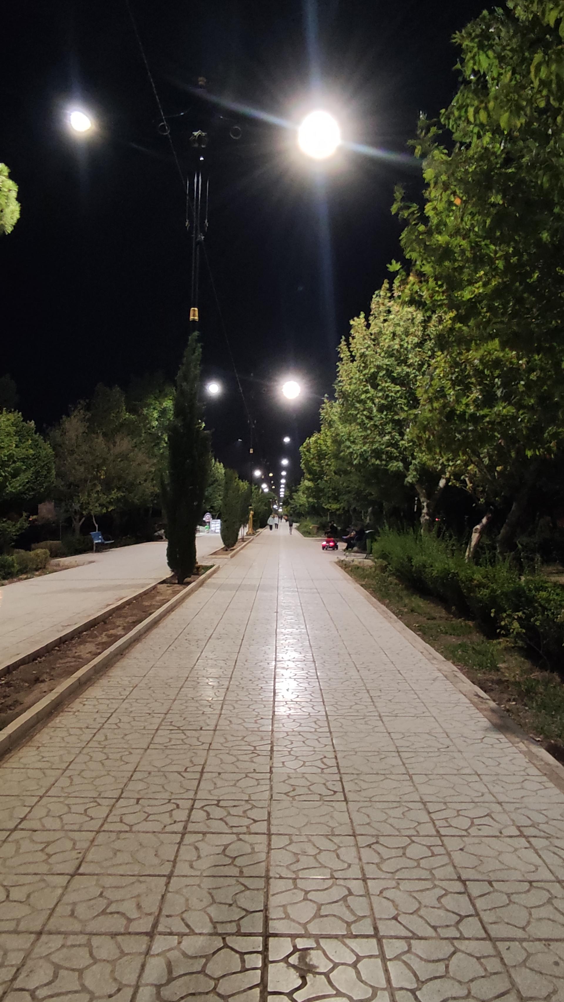 عکس پارک خطی بلوار سید مرتضی